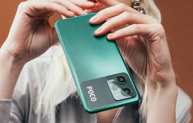 Harga hp POCO Banyak yang Turun di November 2023