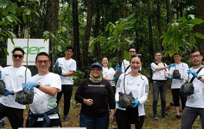 Acer Edukasi Ratusan Siswa dan Tanam 2.000 Pohon di Bogor