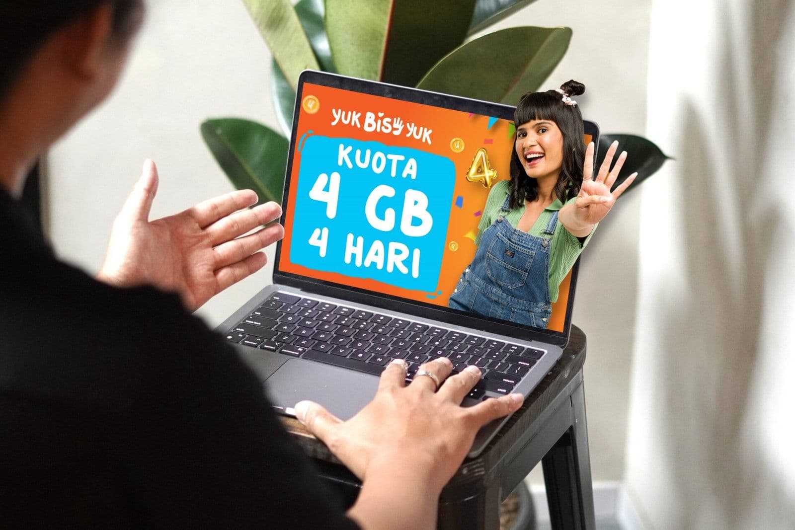 Kejutan & Hadiah Besar Besbi 4U di Anniversary ke-4 by.U!