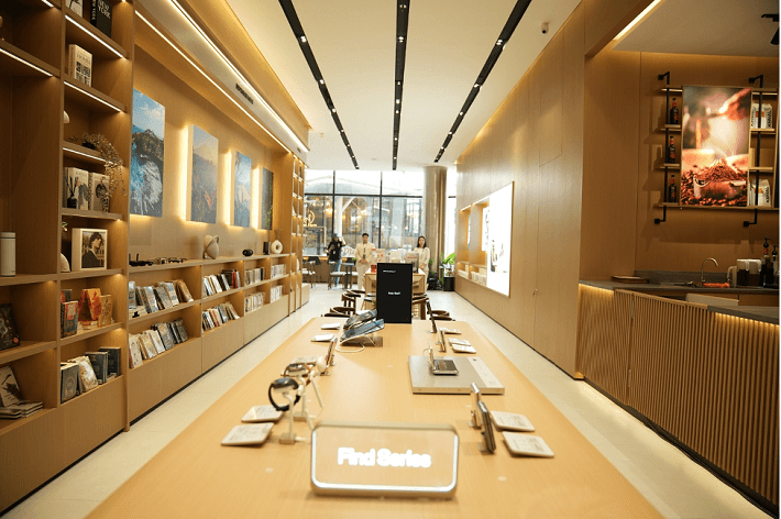 OPPO Experience Store Hadir di Bintaro Jaya Xchange Mall