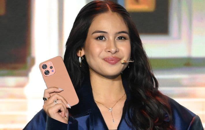 vivo V70: Hp Kamera ZEISS dengan 10x Telephoto Zoom