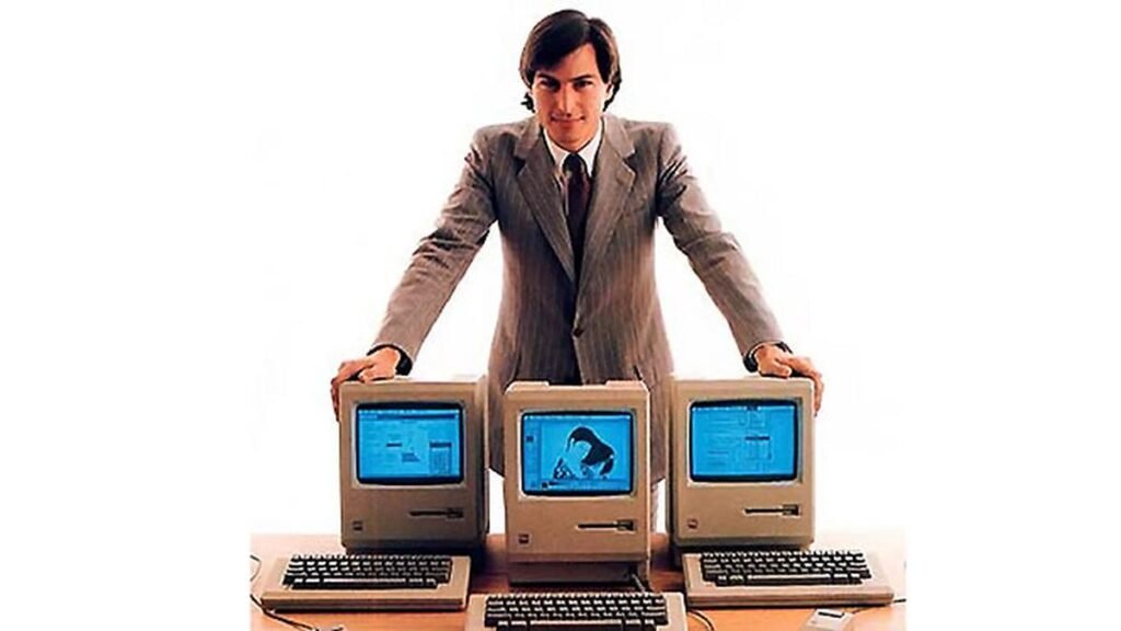 Steve Jobs dan Apple - Inovasi dalam Desain Laptop