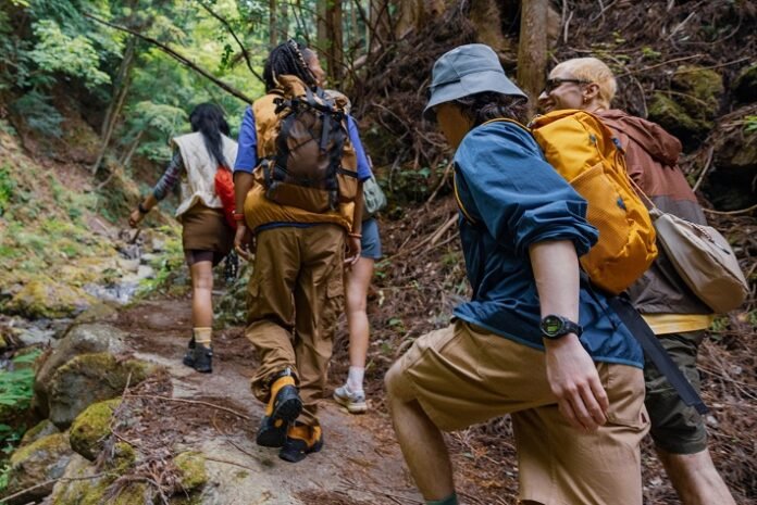 Smartwatch Outdoor Garmin Terbaik 2025