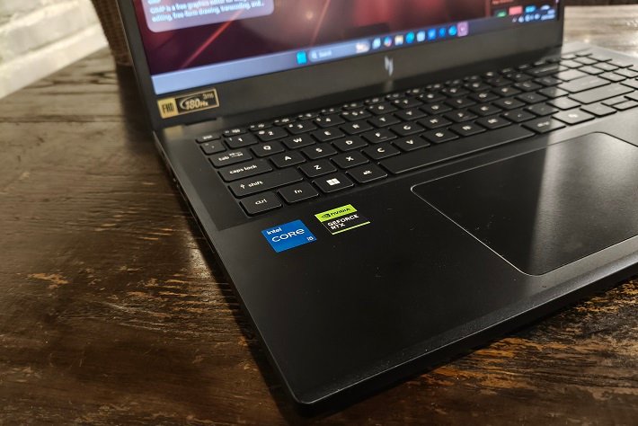 Acer Nitro V 15 Laptop Gaming Entry Level dengan Kartu Grafis Paling Terbaru