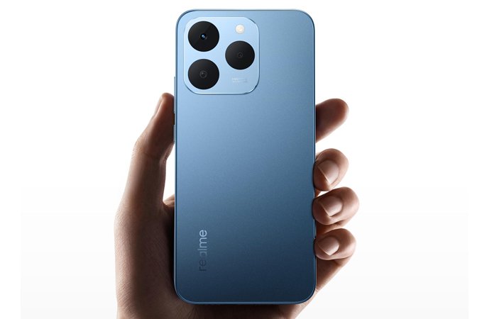 Desain tipis 7,79 mm 4R Design realme 15T 5G