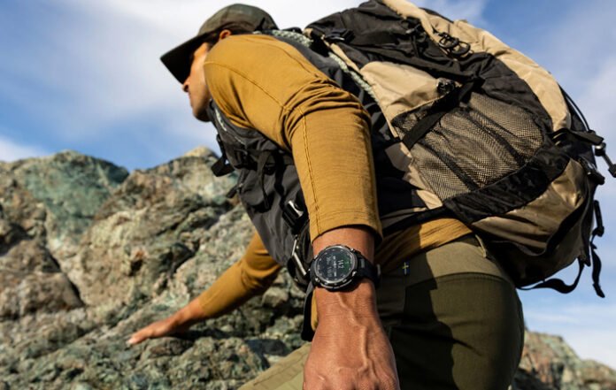 Fitur Garmin Instinct Crossover AMOLED untuk Petualang Urban