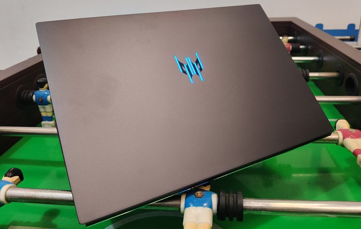 predator triton 14 ai menggunakan desain premium